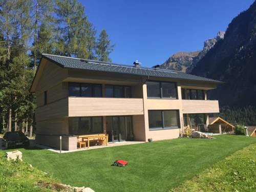 Brand Austria Traveling Hotel Booking.com